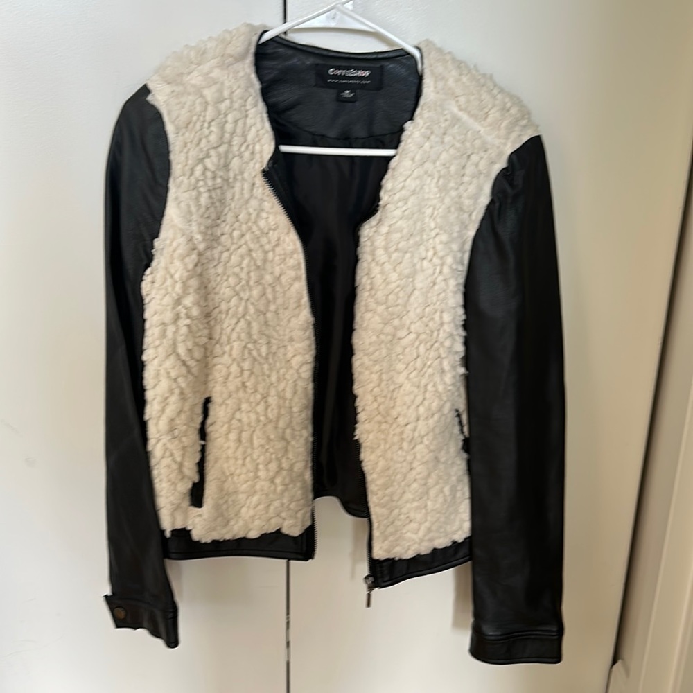 Leather jacket with Sherpa